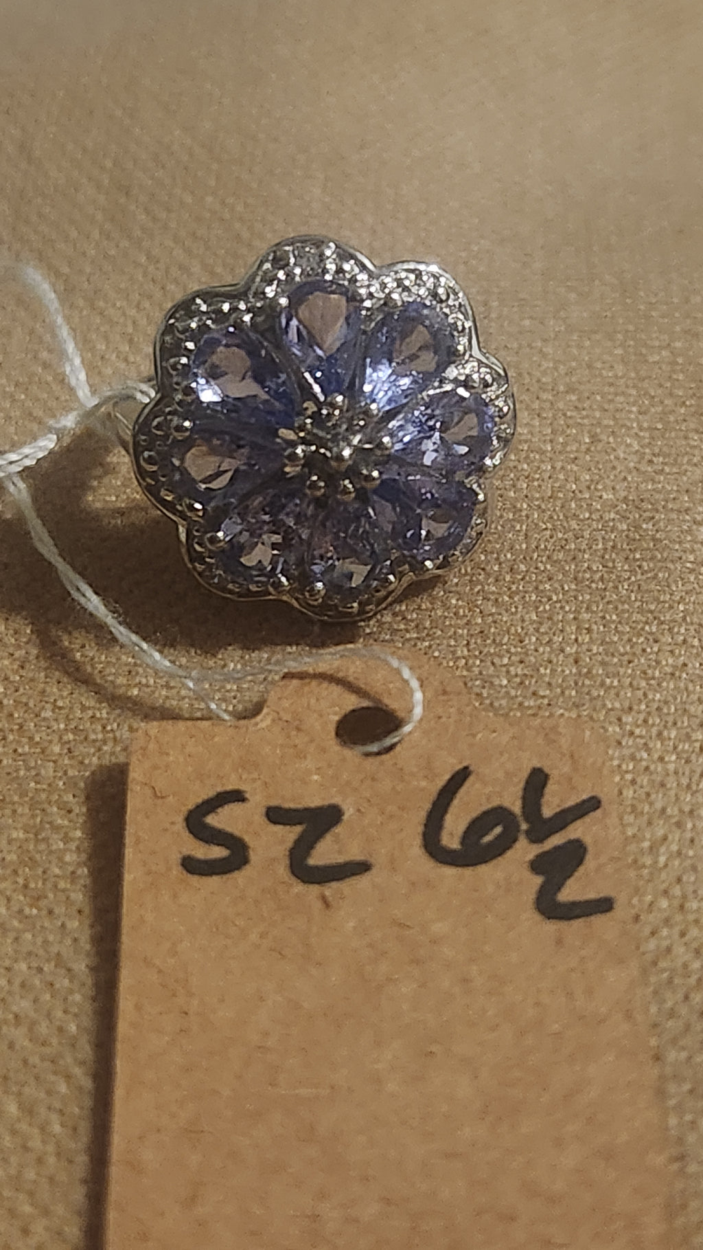 Ring black size 10