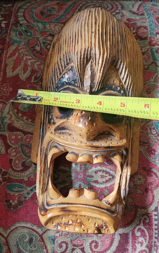 Sharp teeth mask